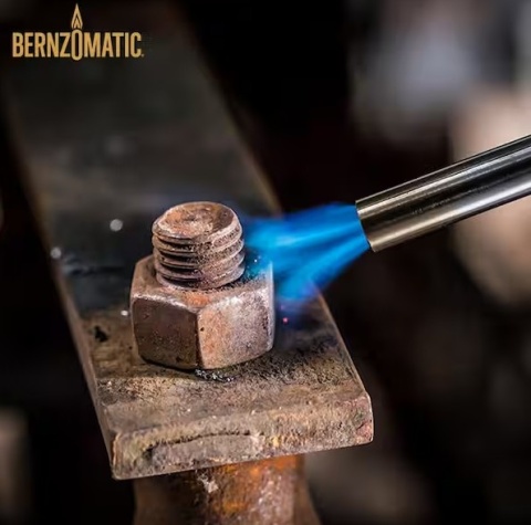 Bernzomatic Reach Torch BZ8250HT palnik gazowy 1" z przewodem 1,2m i kaburą